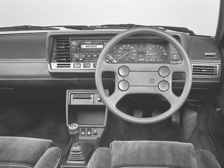  Volkswagen Santana Autobahn 1984 года  (JP) (фото 2 из 4)